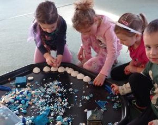 Zima, zima, zimička